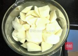 红烧土豆的做法图解1