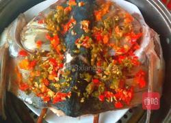 剁椒鱼头的做法图解8