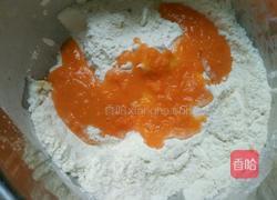 小黄人馒头的做法图解2