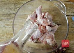 自制肯德基脆皮鸡翅的做法图解2