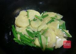 韭菜炒土豆片的做法图解7