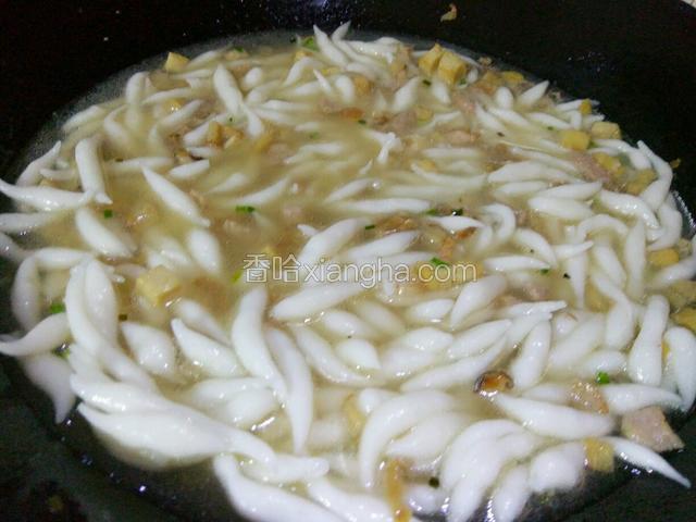 再放懒粉下去煮