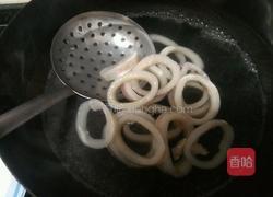 爆鱿鱼圈的做法图解4