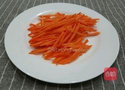 胡萝卜炒杏鲍菇的做法图解3