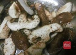 椒盐香菇的做法图解2