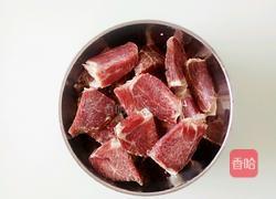 红烧牛肉炖土豆的做法图解1