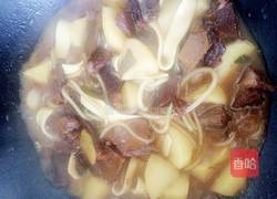 红烧牛肉炖土豆的做法图解18