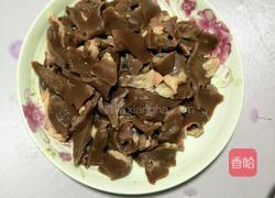 泡椒炒猪心的做法图解1