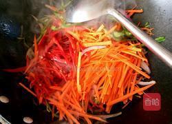 四色素炒面的做法图解10