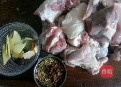 清炖胡萝卜羊肉汤的做法图解1