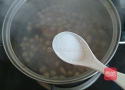 凉拌芹菜花生米的做法图解5