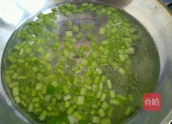 凉拌芹菜花生米的做法图解6