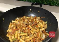 豆瓣酱炒年糕的做法图解8