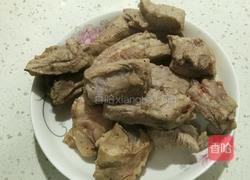玉米胡萝卜排骨汤的做法图解3