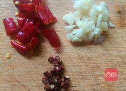 炝炒藕片的做法图解2
