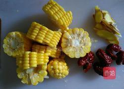 虫草花排骨玉米汤的做法图解4