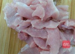 黄瓜炒肉的做法图解1