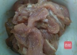 黄瓜炒肉的做法图解3