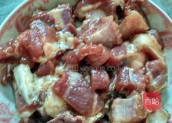 莲子排骨粥的做法图解1