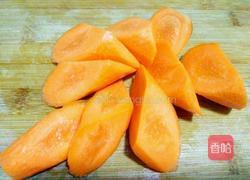 玉米胡萝卜排骨汤的做法图解3