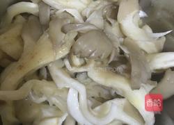 孜然炸蘑菇的做法图解3