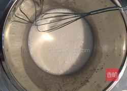 戚风蛋糕的做法图解3