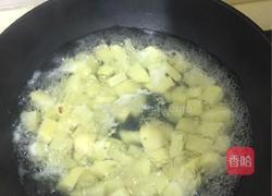 土豆牛肉粒的做法图解3