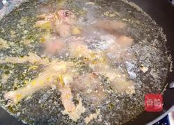 乌鸡炖板栗汤的做法图解1