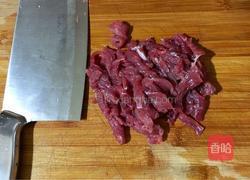 牛肉炒茭白的做法图解1