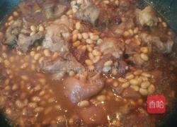 红烧猪蹄煨黄豆的做法图解6