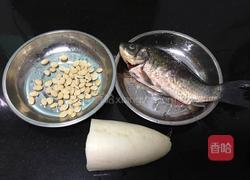 鲫鱼白萝卜扁豆汤的做法图解2