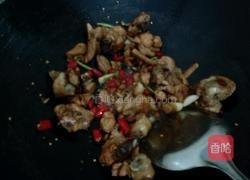 板栗烧鸡的做法图解4