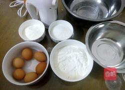 电饭煲蛋糕的做法图解1