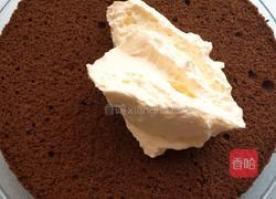 淡奶油水果蛋糕(巧克力蛋糕胚)的做法图解2