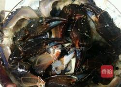 酱汁撒螃蟹的做法图解2