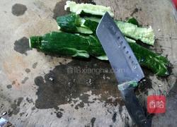 刀拍凉拌黄瓜的做法图解1