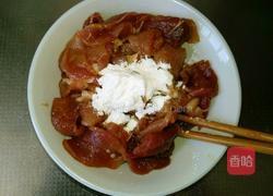 核桃炒肉片的做法图解2