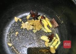 电饭煲猪脚焖花生的做法图解4