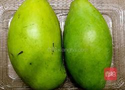 泰式辣酱拌青芒的做法图解1