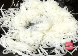 Illustration of Hakka steamed radish balls 7