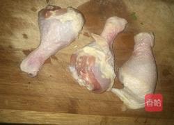 红烧海鲜菇鸡腿肉的做法图解1