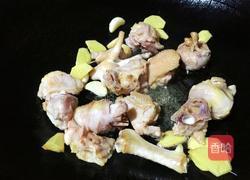 板栗焖鸡肉的做法图解8