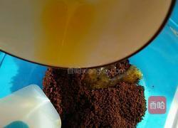 彩虹慕斯蛋糕的做法图解3