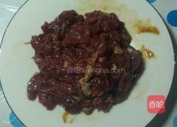 豌豆胡萝卜炒牦牛肉的做法图解2