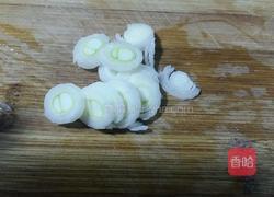 尖椒肉丝卤手擀面的做法图解1