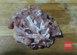 尖椒肉丝卤手擀面的做法图解2