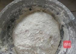 干豆角炒小鸡贴面饼的做法图解1