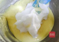 六寸酸奶戚风蛋糕的做法图解11