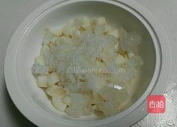 冰糖雪梨炖燕窝的做法图解7