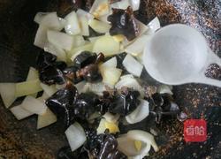 木耳洋葱炒鸡蛋的做法图解9